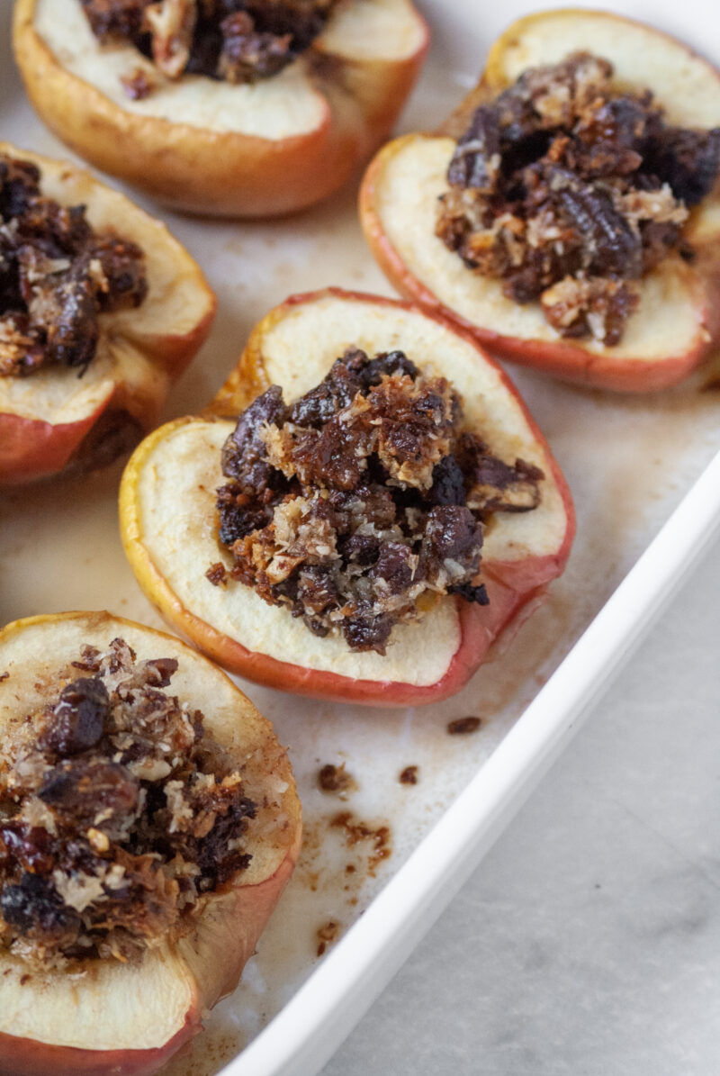 Oats in apple.