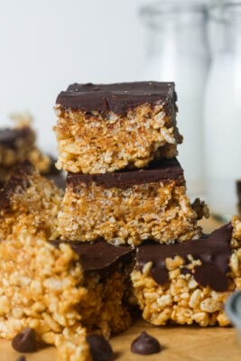 Peanut butter rice krispie treats.